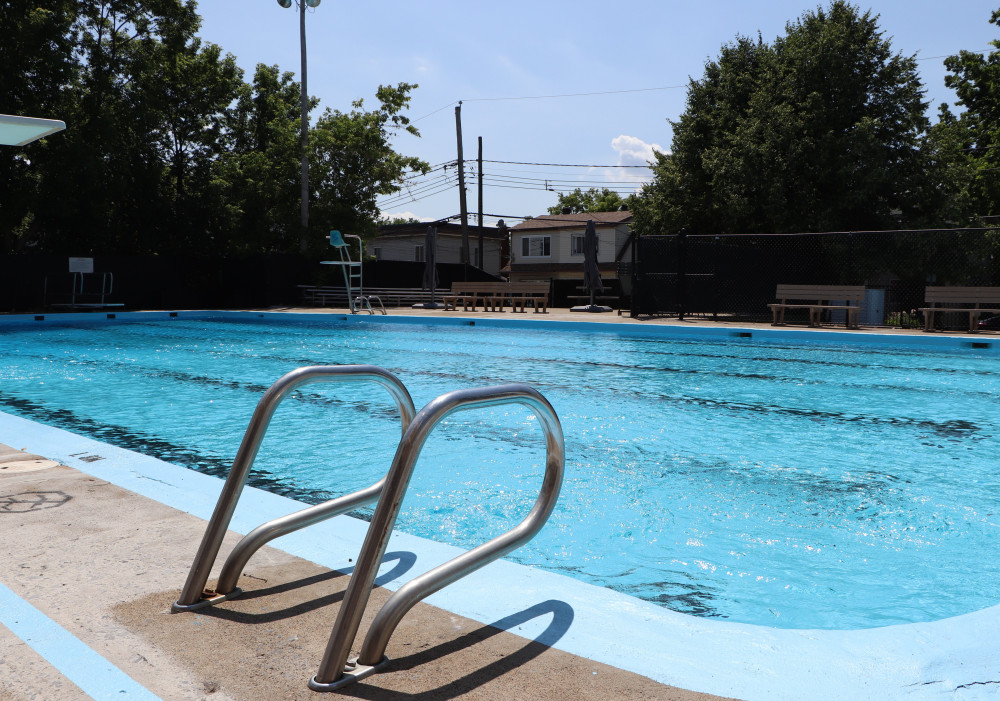 Closure of the municipal swimming pool